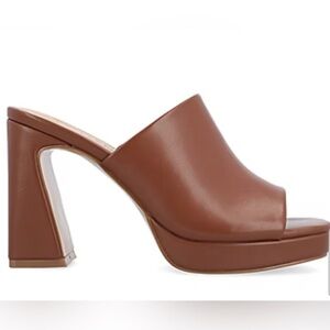 Journee Collection Women’s Ezzlyn Block Heeled Sandals in Brown